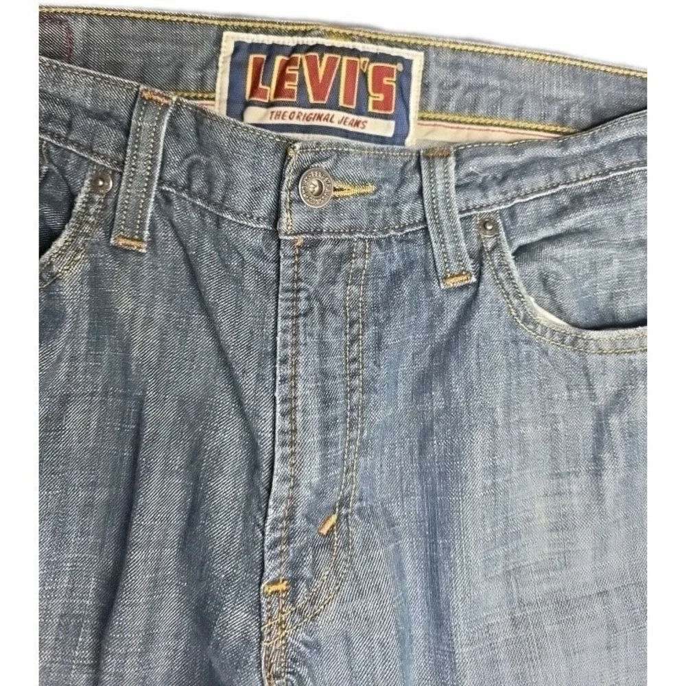 Men's 2000's Levi's 514 Slim Straight Leg Light Medium Wash Jeans 34x34